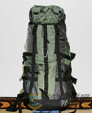 Roadstar�����ɽ�� 70L.jpg